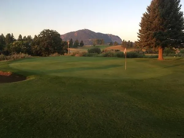 Bearlodge Mountain 4* Sundance